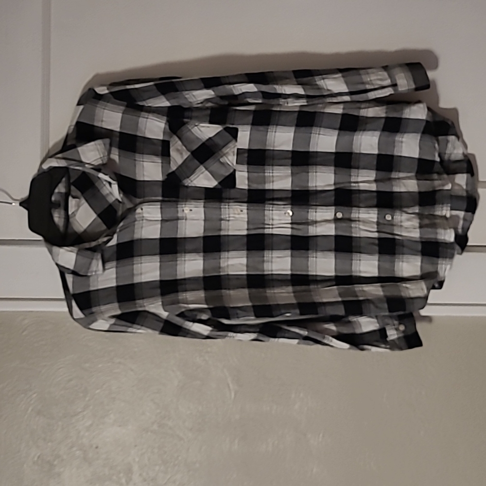 Junior plaid top